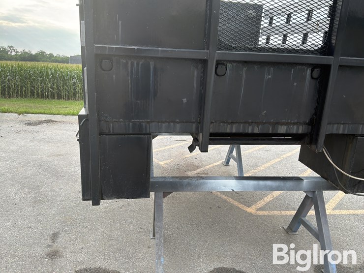 2020-massey-ferguson-730-image-15