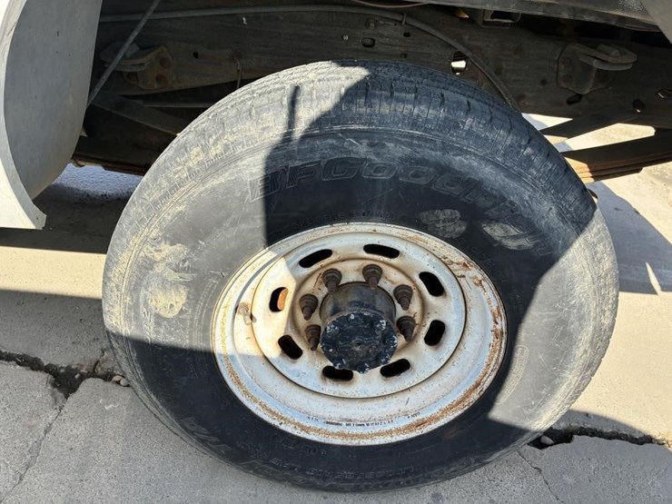2001-ford-f250-image-9