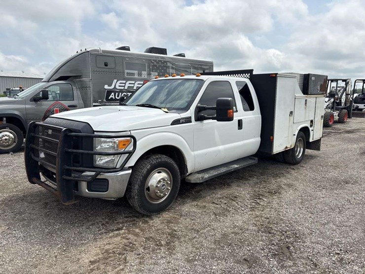 2015-ford-f350-image-1