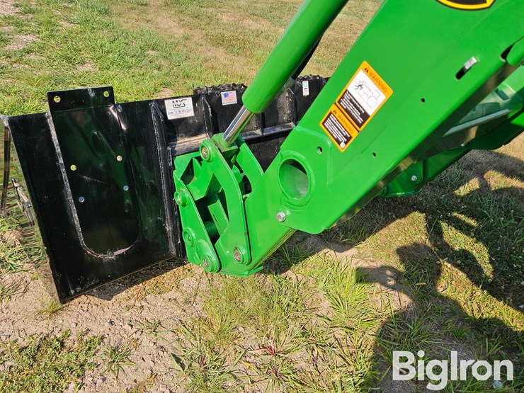 2020-john-deere-5075e-image-12