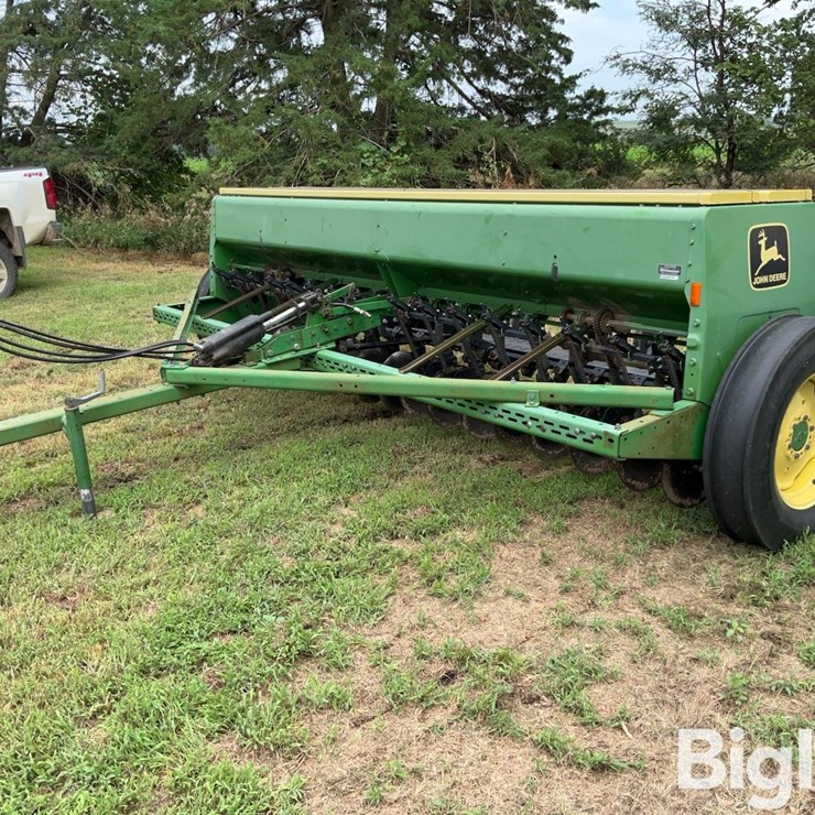 JOHN DEERE 8300