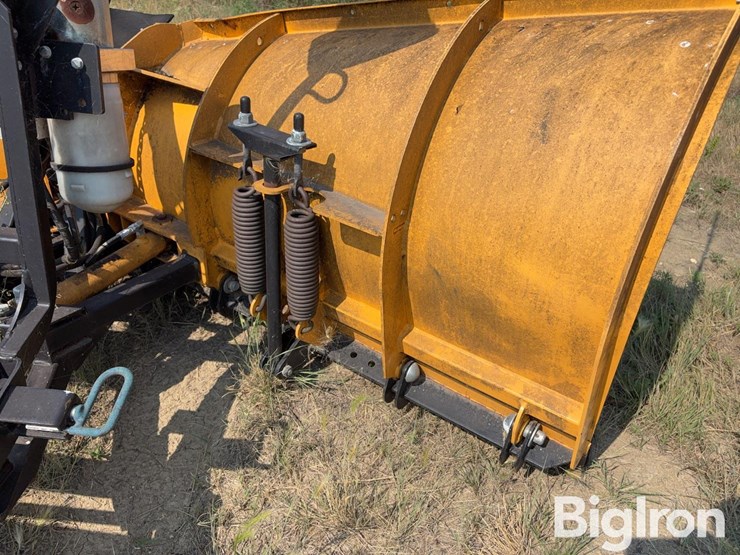 meyers-super-v-snowplow-image-15