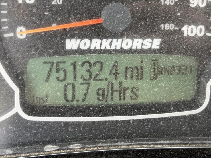 2008-workhorse-w62-image-24