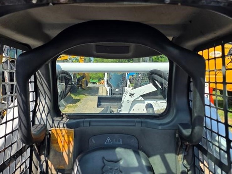 2019-bobcat-t595-image-48