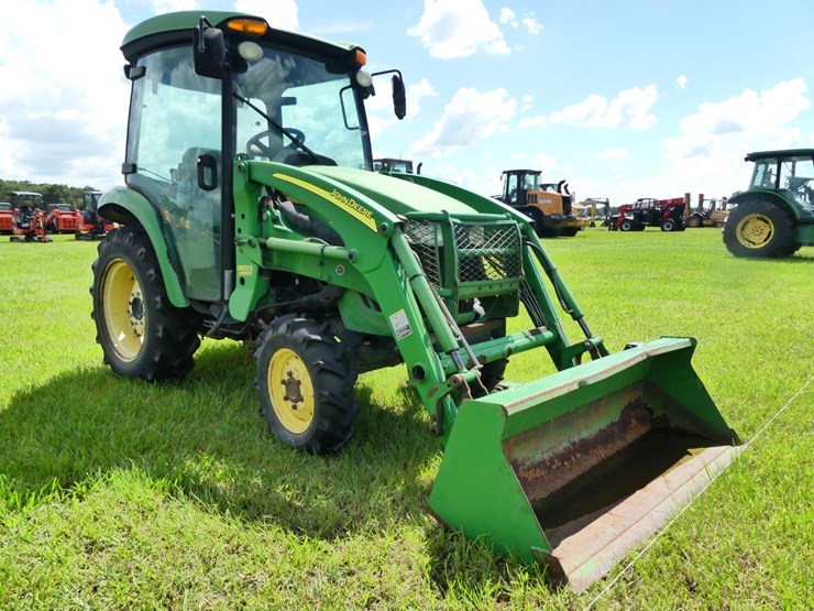 john-deere-3520-image-2