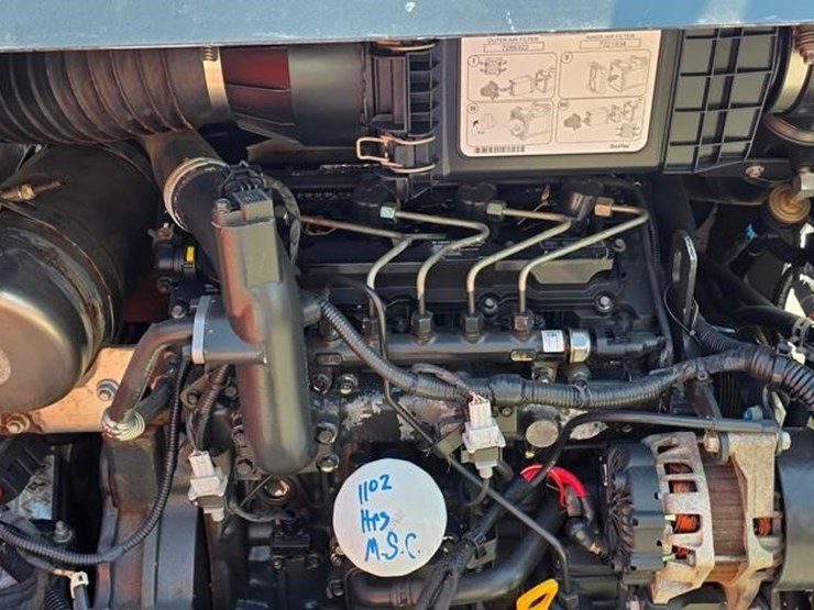 2019-bobcat-t595-image-43