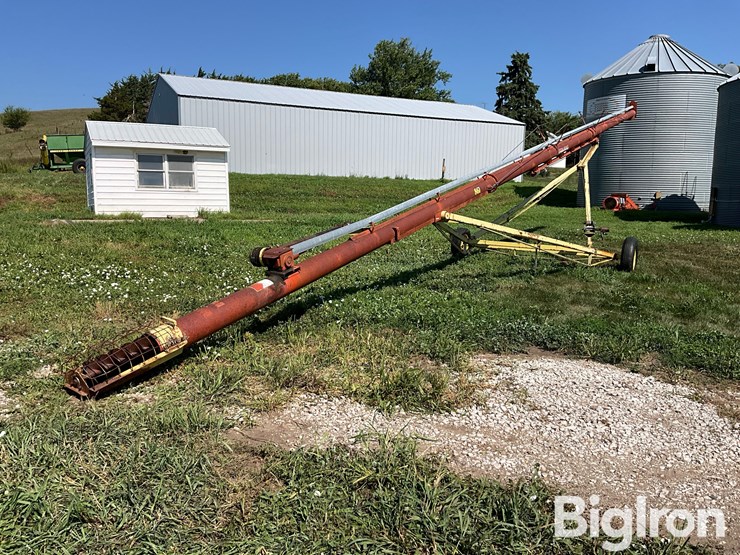 buhler-farm-king-861-image-1