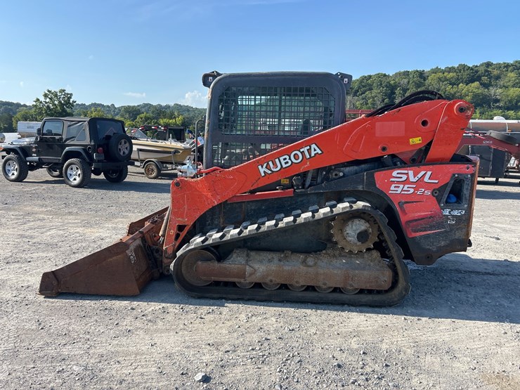 2019-kubota-svl95-2s-image-2