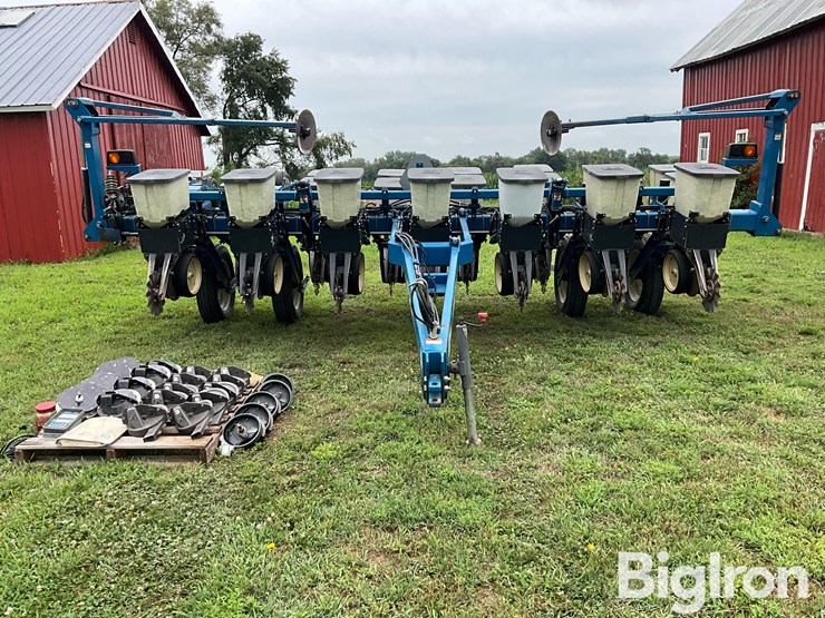 2000-kinze-2000-image-2