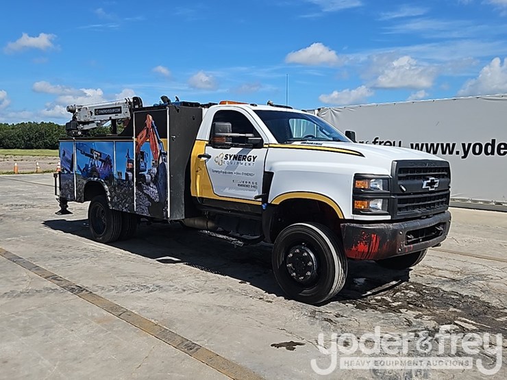 2021-chevrolet-silverado-5500hd-image-7