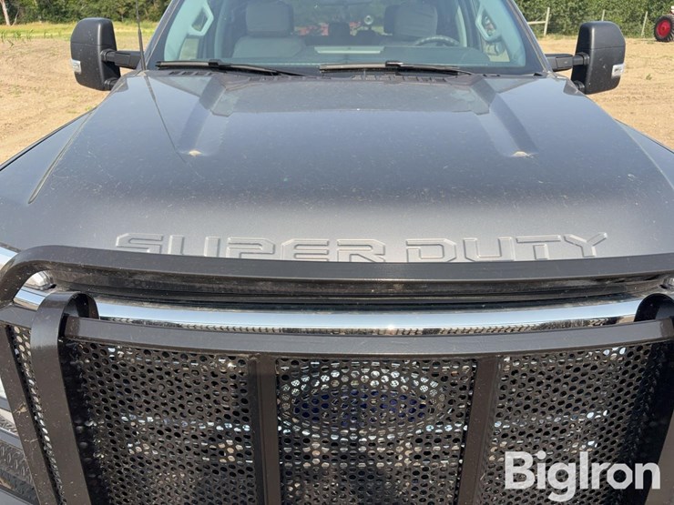 2025-ford-f350-image-13