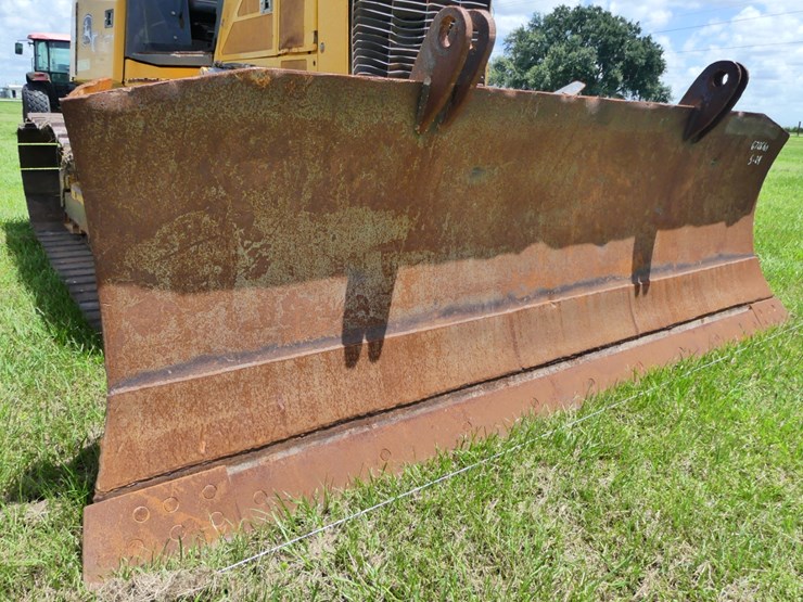2014-deere-700k-lgp-image-13
