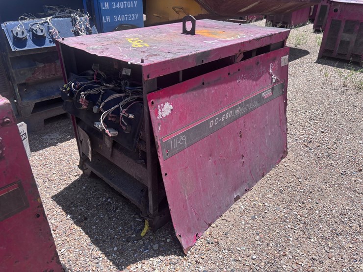 #2565-•-lincoln-electric-dc-600-welding-machine-|-for-parts/repairs-image-1