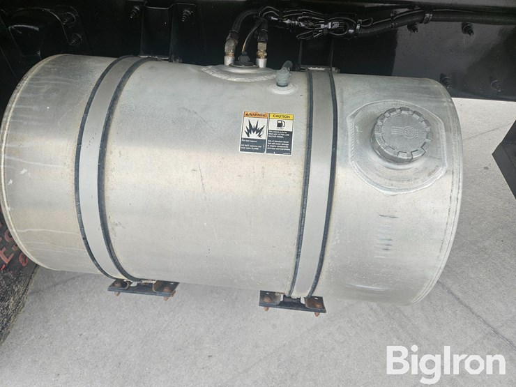 2013-kenworth-t370-image-16