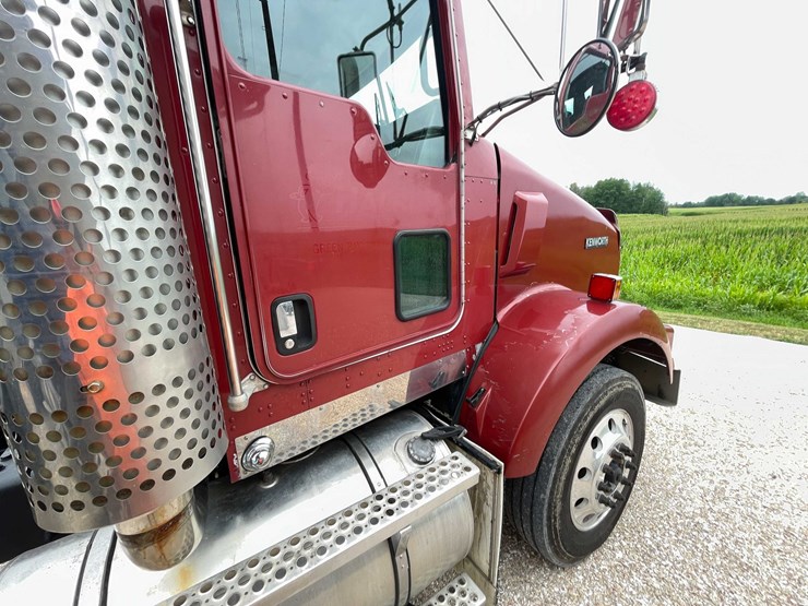 2006-kenworth-t800-image-56