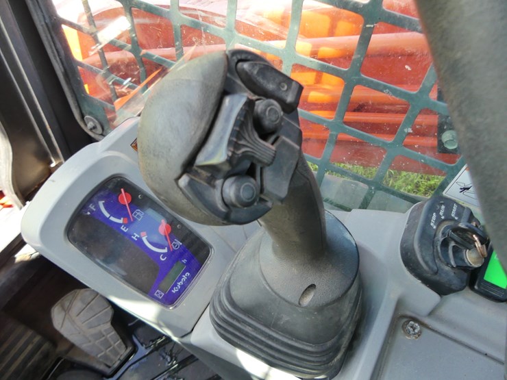 kubota-svl75-2-image-15