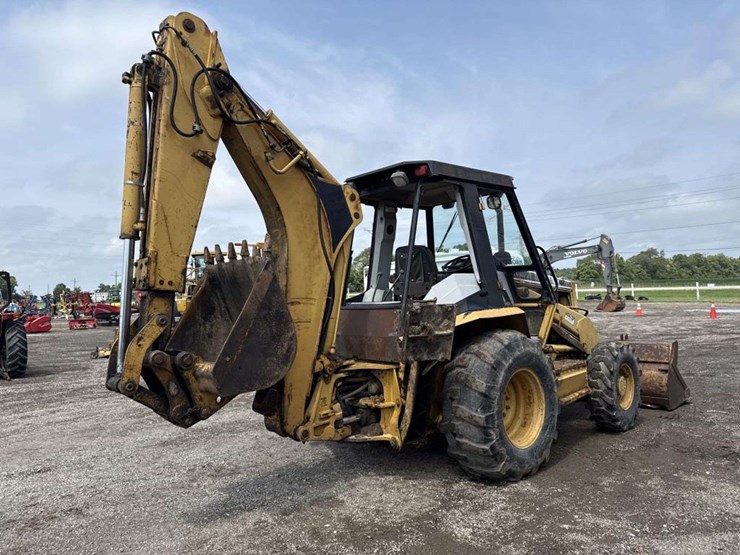 caterpillar-416b-image-3