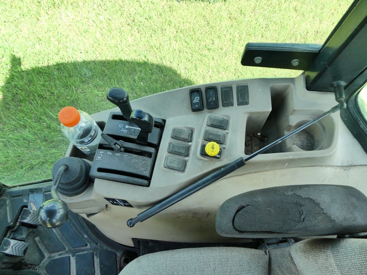 john-deere-3520-image-16