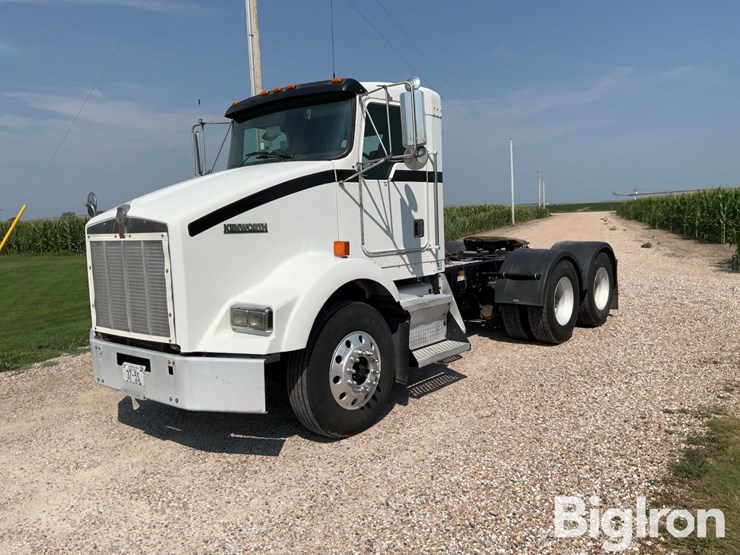 1999-kenworth-t800-image-1