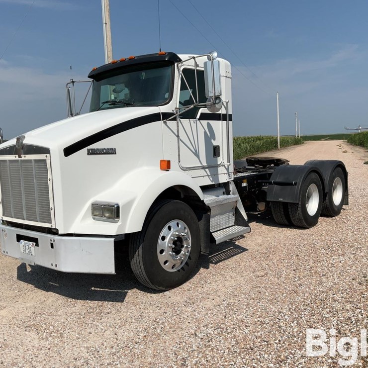 1999 KENWORTH T800