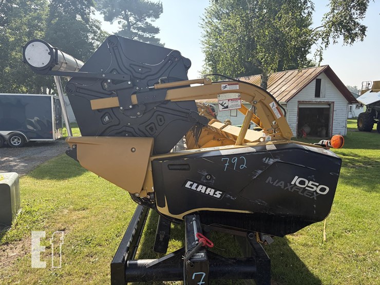 2013-claas-maxflex-1050-image-8