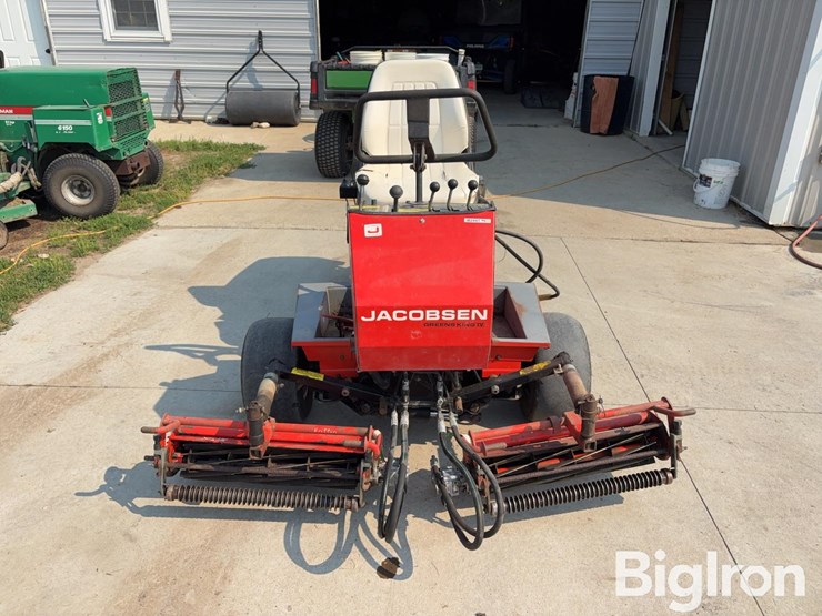 jacobsen-greens-king-4-greens/turf-mower-image-1