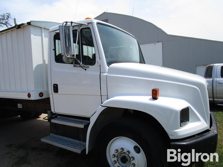 1997-freightliner-fl80-image-20