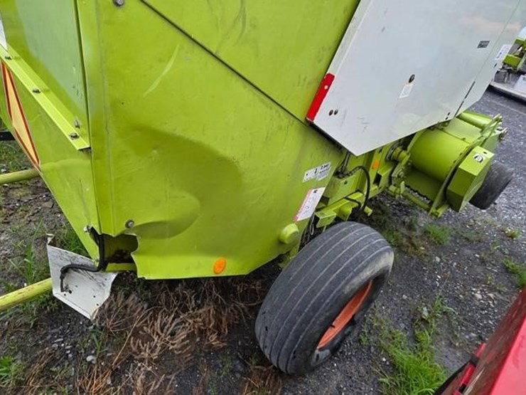 claas-round-baler-image-8