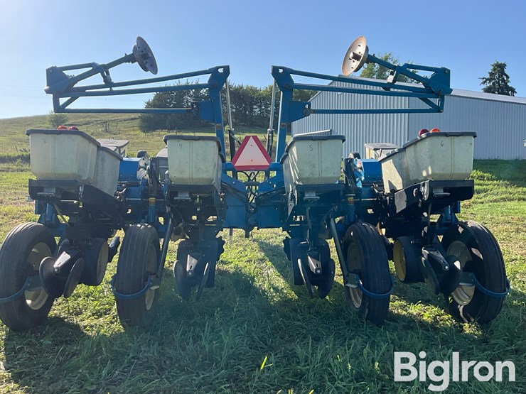 1993-kinze-2200-image-6