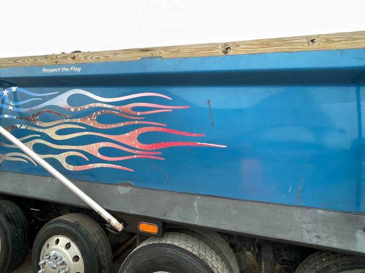 #141-•-2007-freightliner-cascadia-dump-truck-(has-wi-title)-(denmark,-wi)-image-20