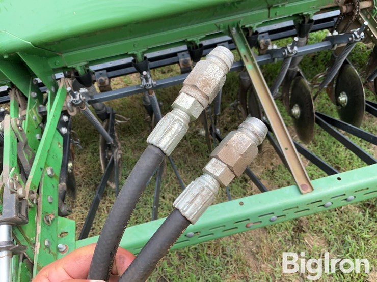 john-deere-8300-image-12