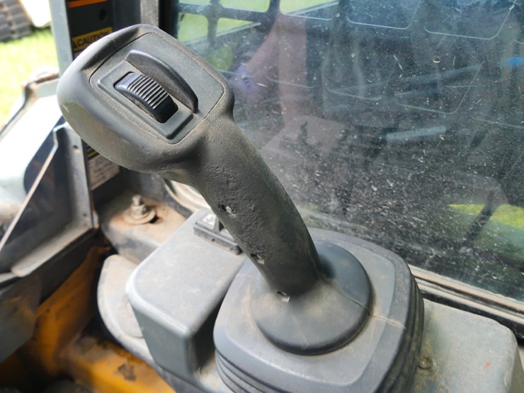 deere-317g-image-15
