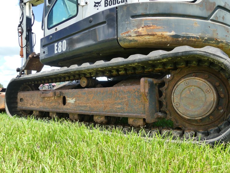 2011-bobcat-e80-image-5