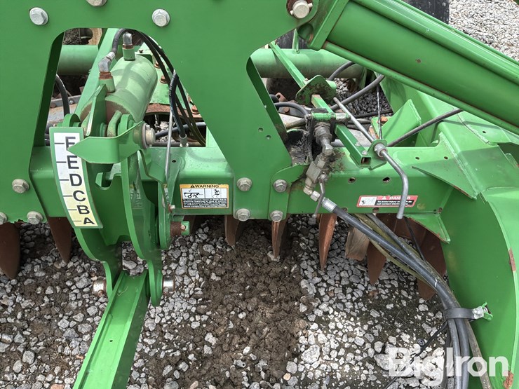 john-deere-2623-image-13
