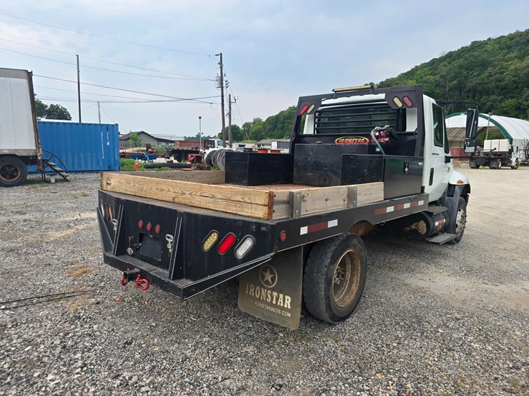2006-international-durastar-4300-image-12
