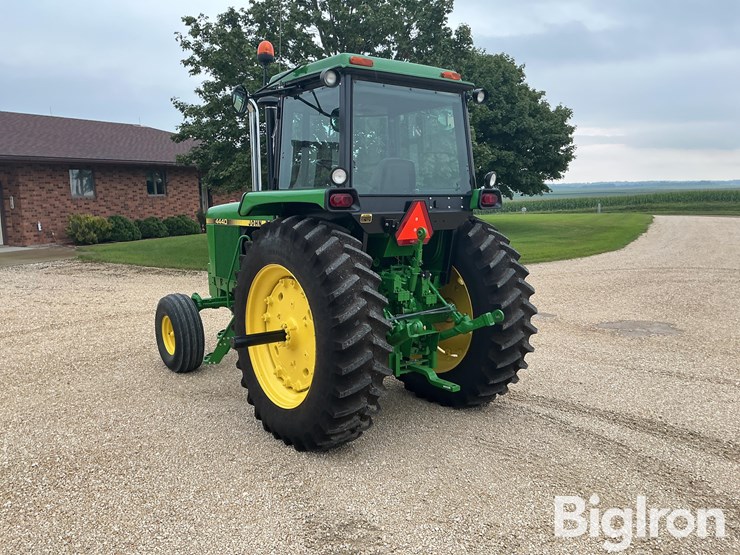 john-deere-4440-image-7