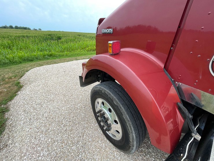 2006-kenworth-t800-image-11