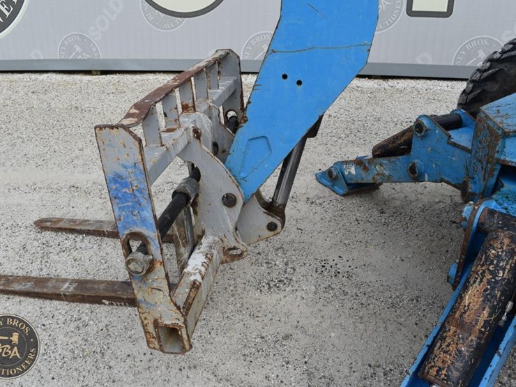 2008-genie-gth1056-image-15