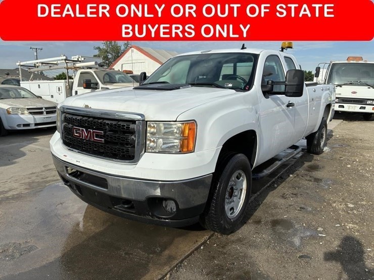 2012-gmc-sierra-2500hd-image-1