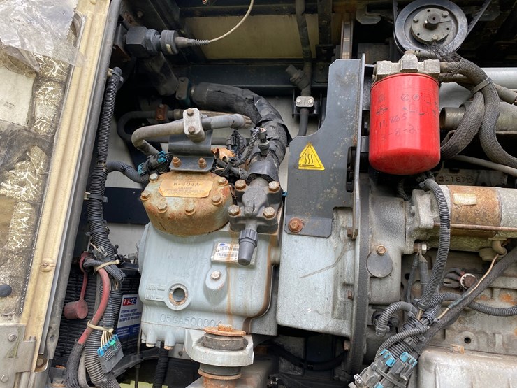 2005-utility-3000r-reefer-image-38