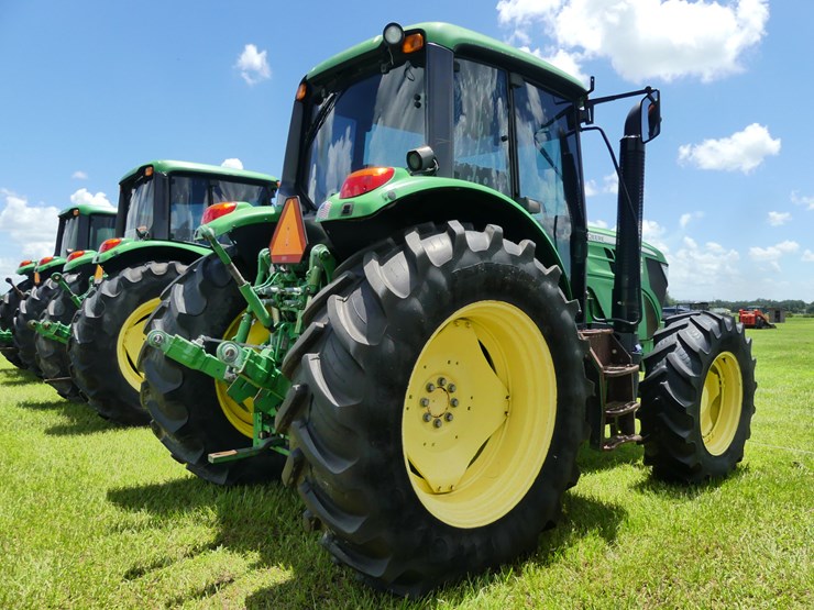 john-deere-6125m-image-3