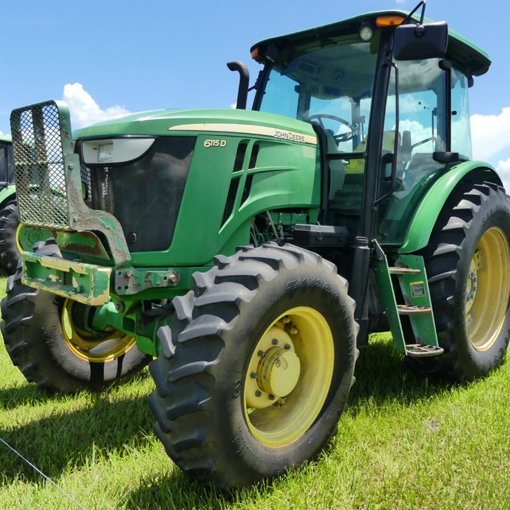 JOHN DEERE 6115D