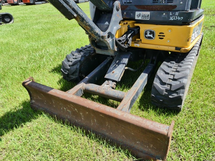 deere-30g-image-11