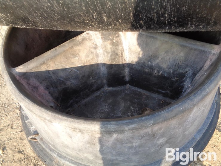 cattle-mineral-feeder-image-14