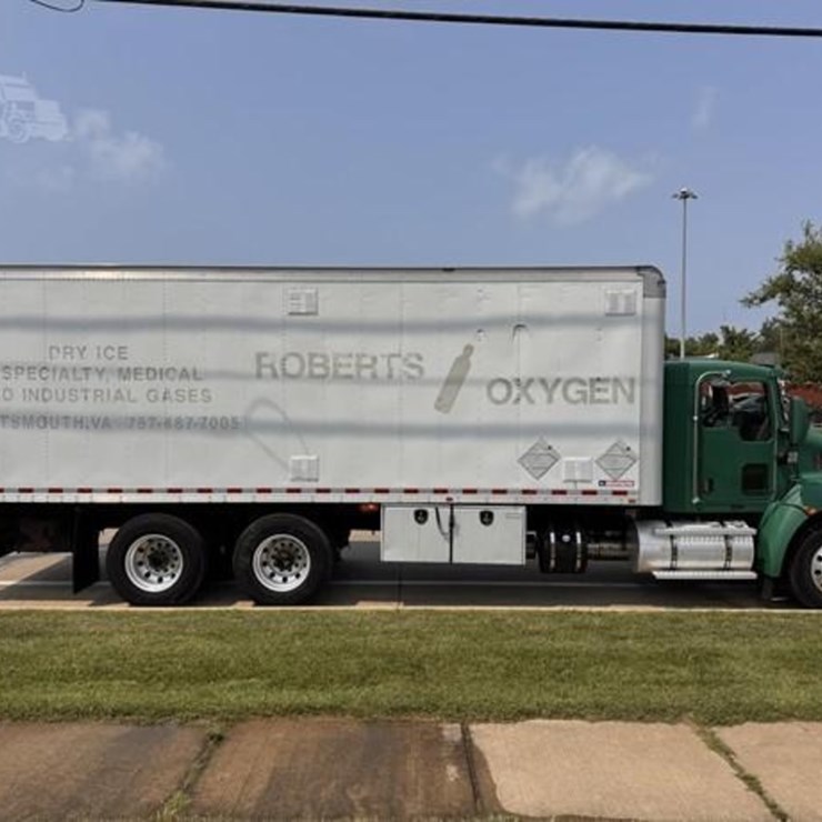 2016 KENWORTH T370
