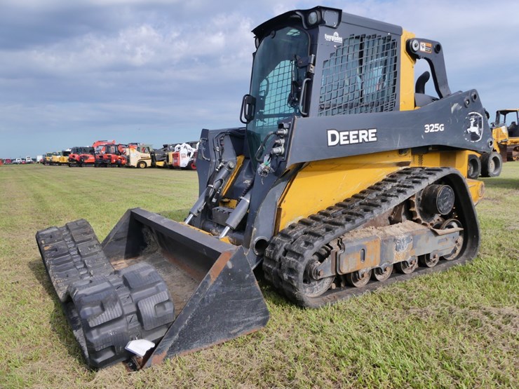 deere-325g-image-1