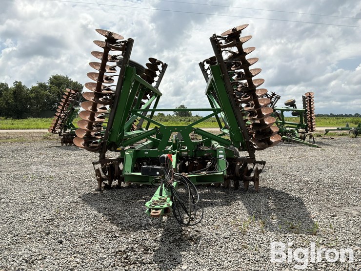 john-deere-2623-image-2