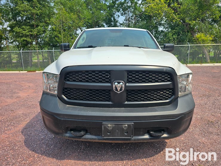 2020-dodge-1500-image-2