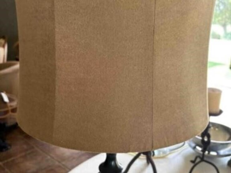table-lamp-image-3