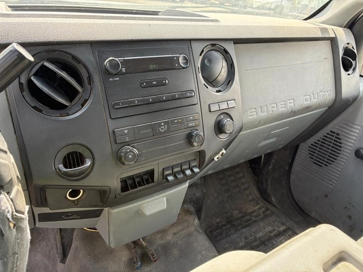 2011-ford-f550-image-20